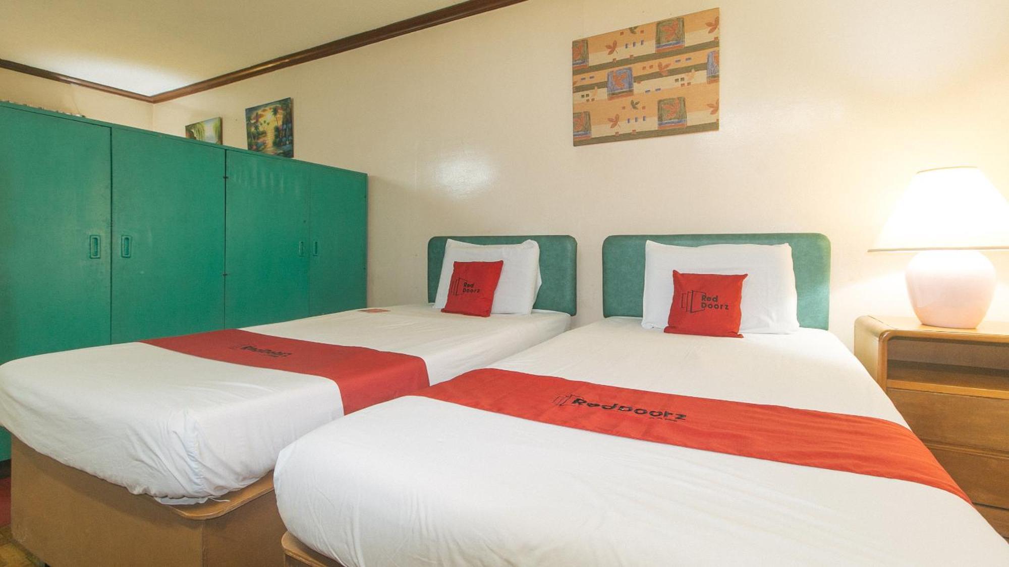 Reddoorz At Broadway Court Apartelle Кесон-Сіті Екстер'єр фото