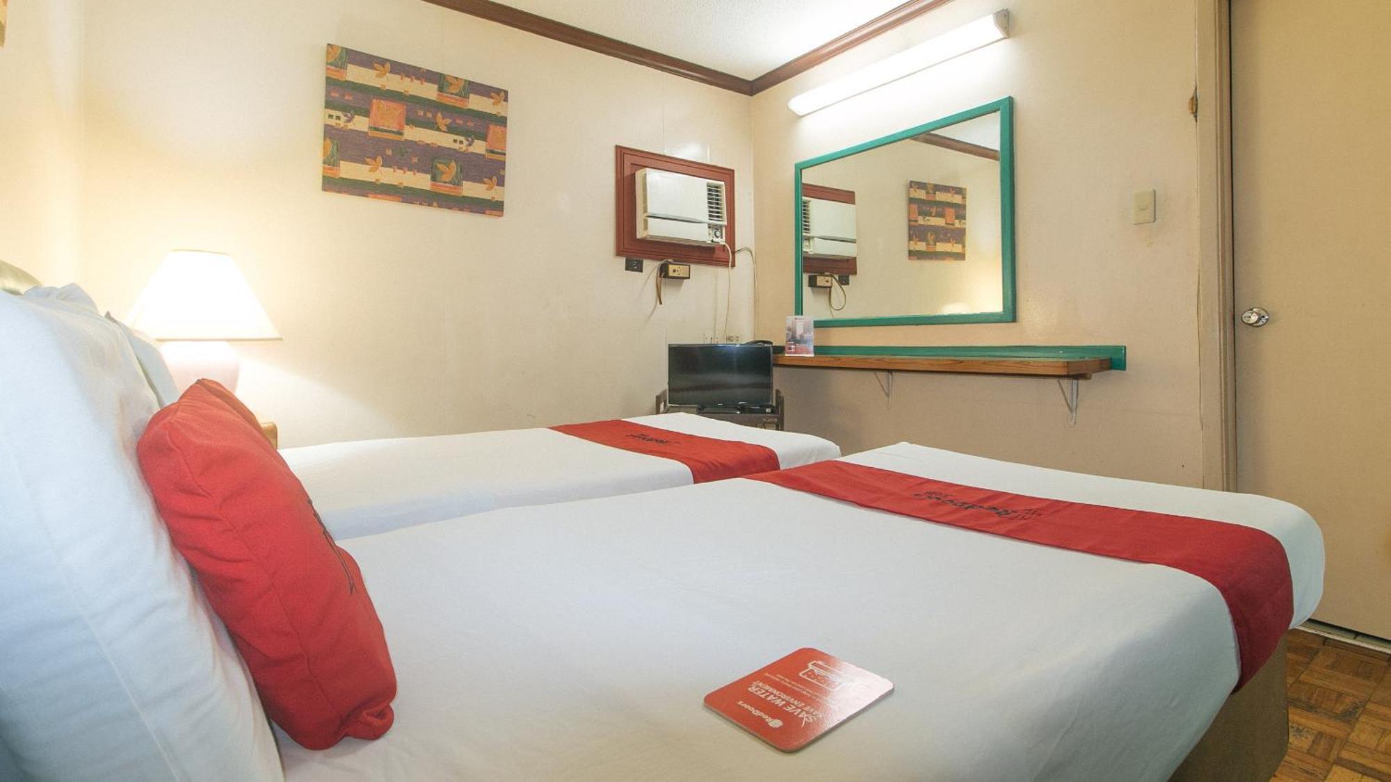 Reddoorz At Broadway Court Apartelle Кесон-Сіті Екстер'єр фото