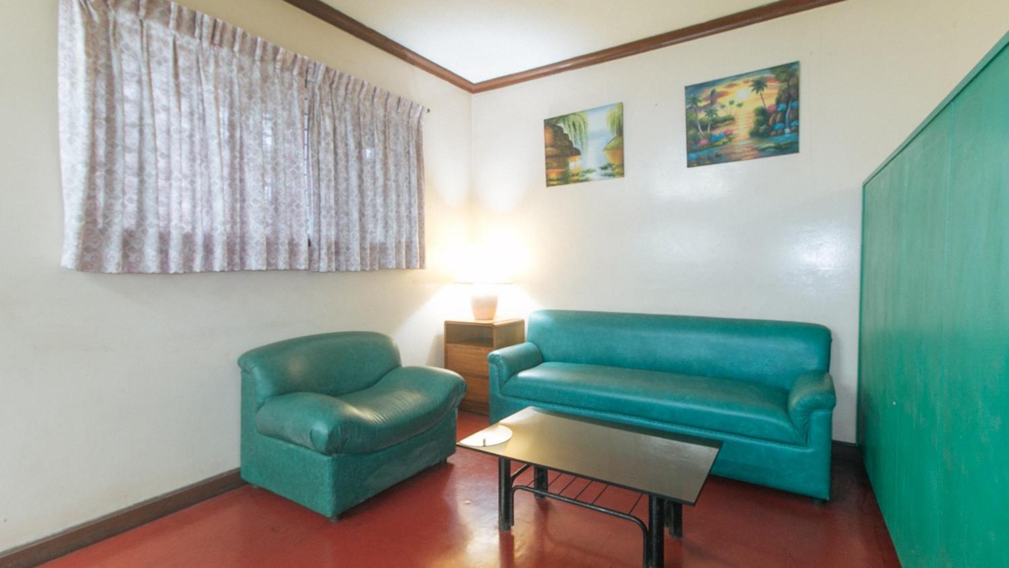Reddoorz At Broadway Court Apartelle Кесон-Сіті Екстер'єр фото